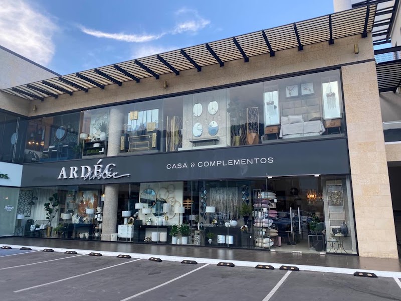 Ardéc Casa y Complementos en Plaza Chipinque